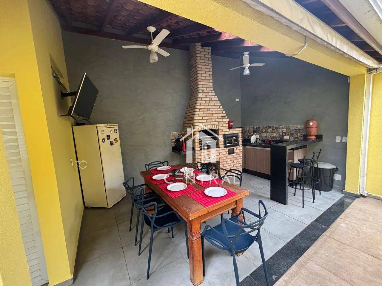Casa à venda com 3 quartos, 100m² - Foto 8