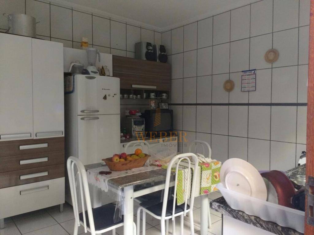 Casa à venda com 3 quartos, 125m² - Foto 3