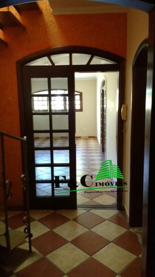 Casa à venda com 3 quartos, 200m² - Foto 10