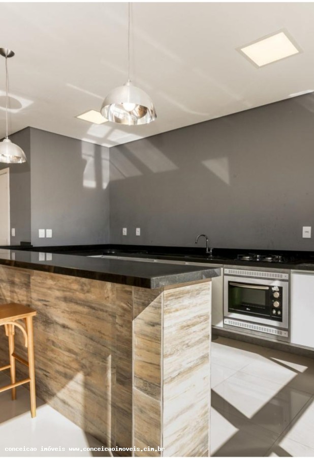 Apartamento à venda com 2 quartos, 64m² - Foto 32