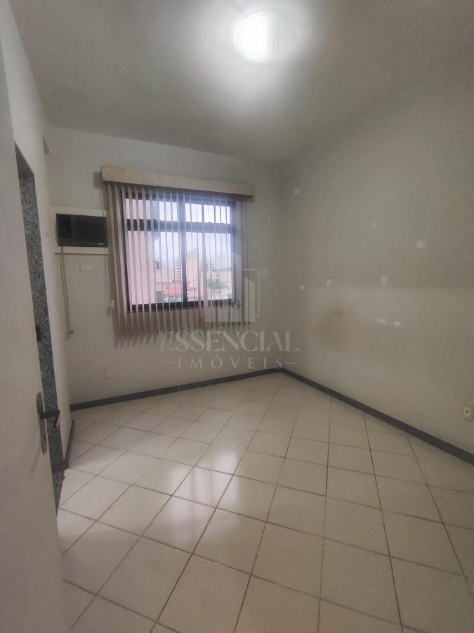 Apartamento à venda com 2 quartos, 67m² - Foto 9
