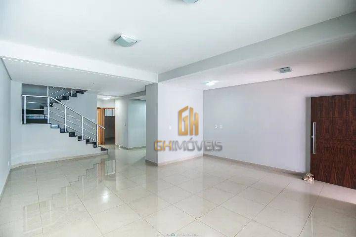 Sobrado à venda com 3 quartos, 370m² - Foto 3