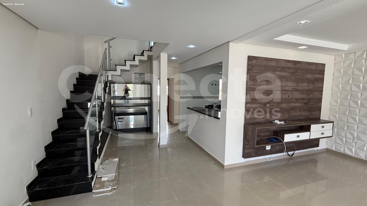 Casa de Condomínio à venda, 193m² - Foto 4
