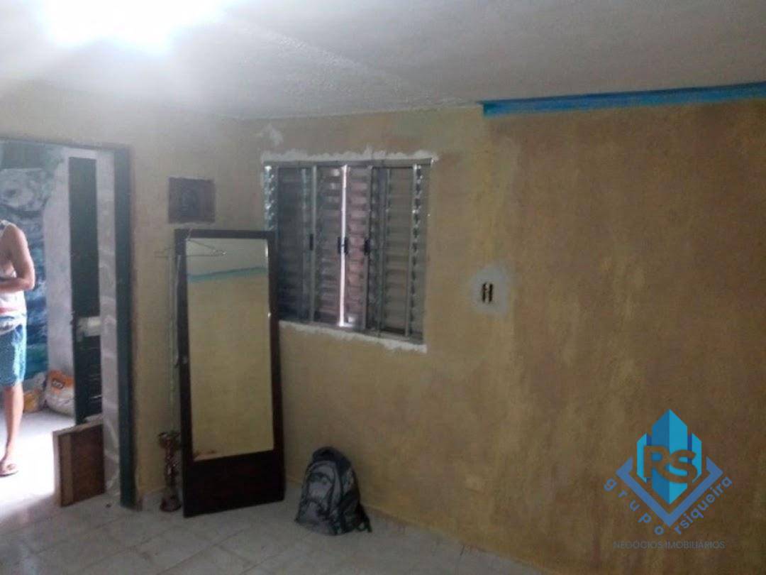 Casa à venda e aluguel com 6 quartos, 210m² - Foto 7