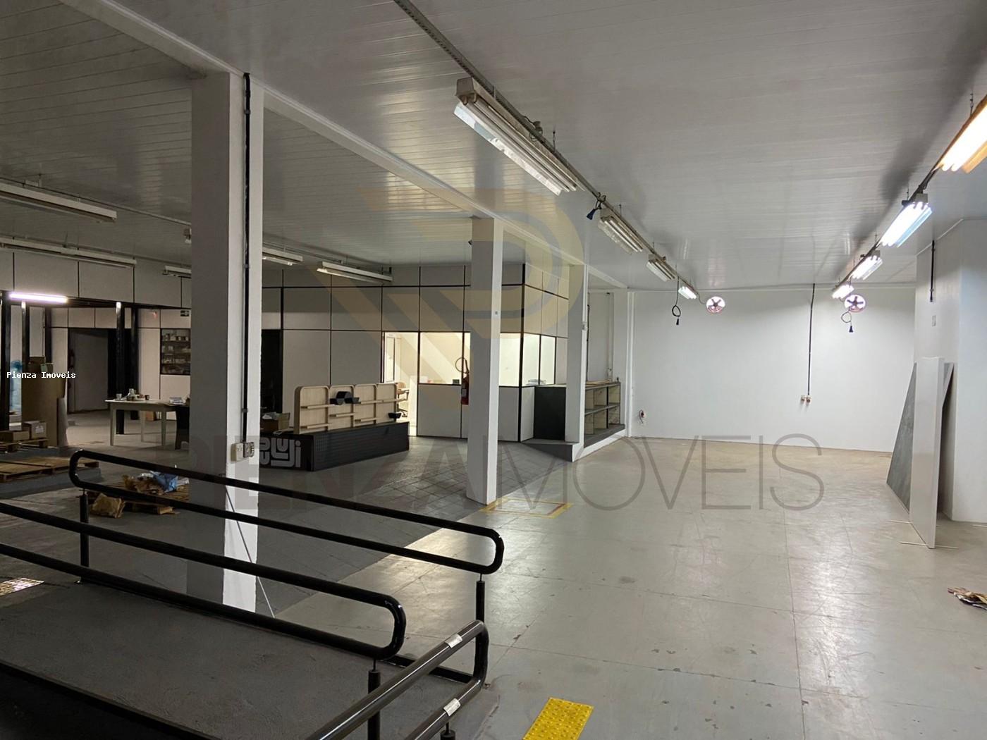 Depósito-Galpão-Armazém à venda, 540m² - Foto 7