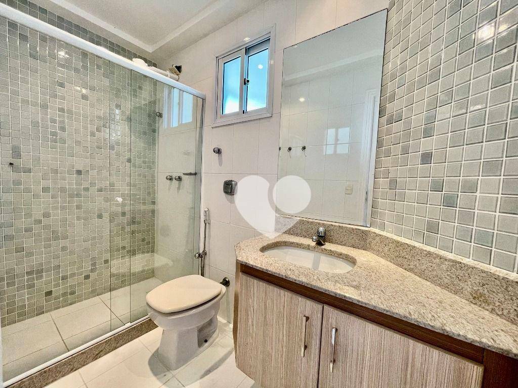 Cobertura para alugar com 4 quartos, 260m² - Foto 19