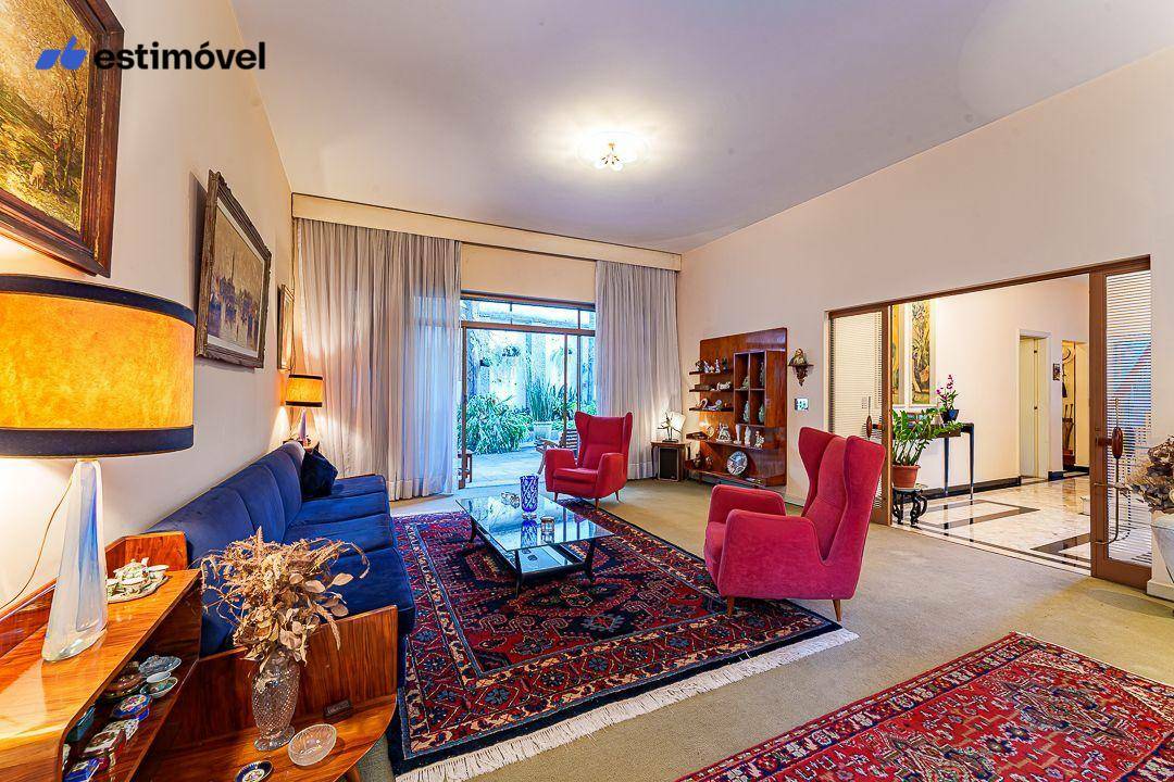 Casa à venda com 3 quartos, 320m² - Foto 1