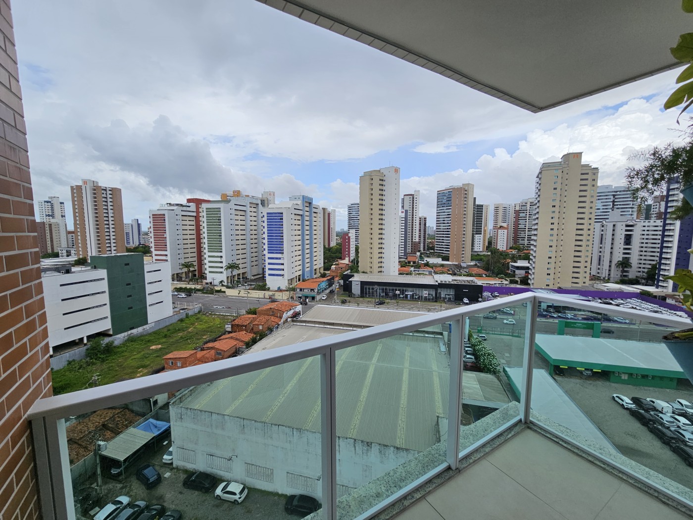 Apartamento à venda com 3 quartos, 103m² - Foto 2