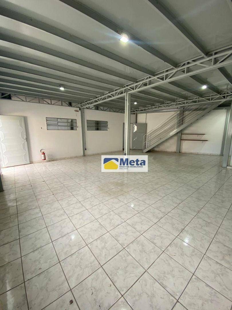 Depósito-Galpão-Armazém para alugar, 192m² - Foto 2