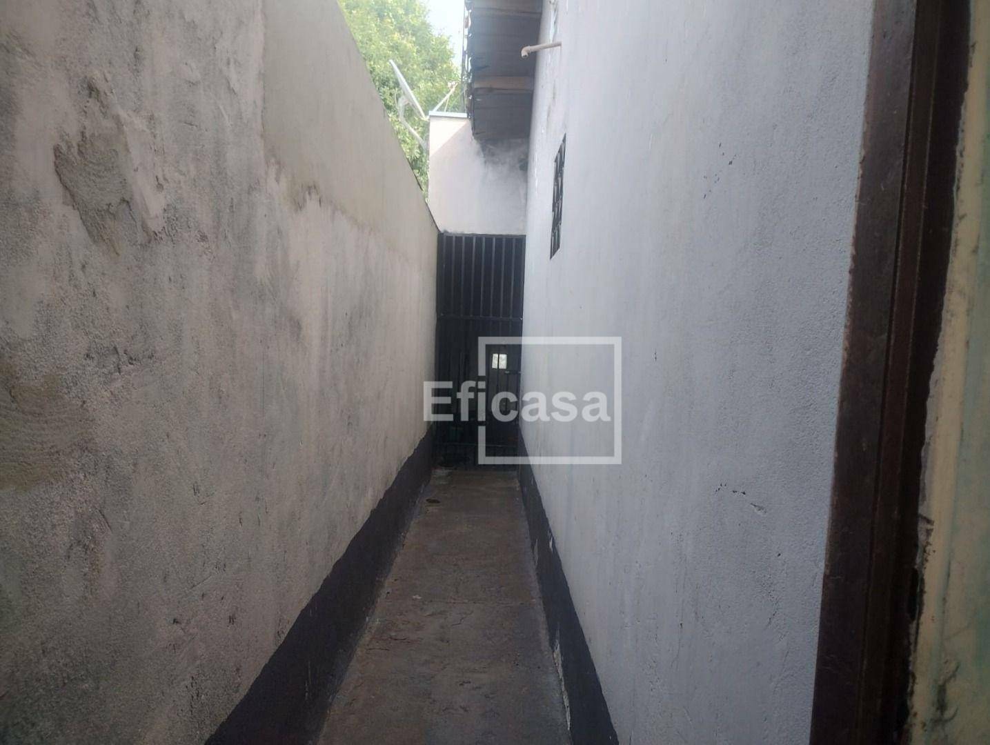 Casa à venda com 2 quartos, 170m² - Foto 3