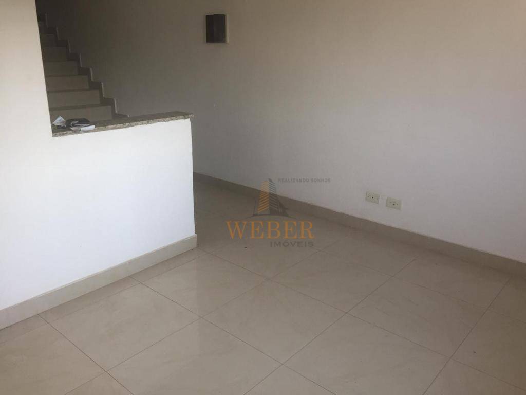 Casa à venda com 2 quartos, 72m² - Foto 11