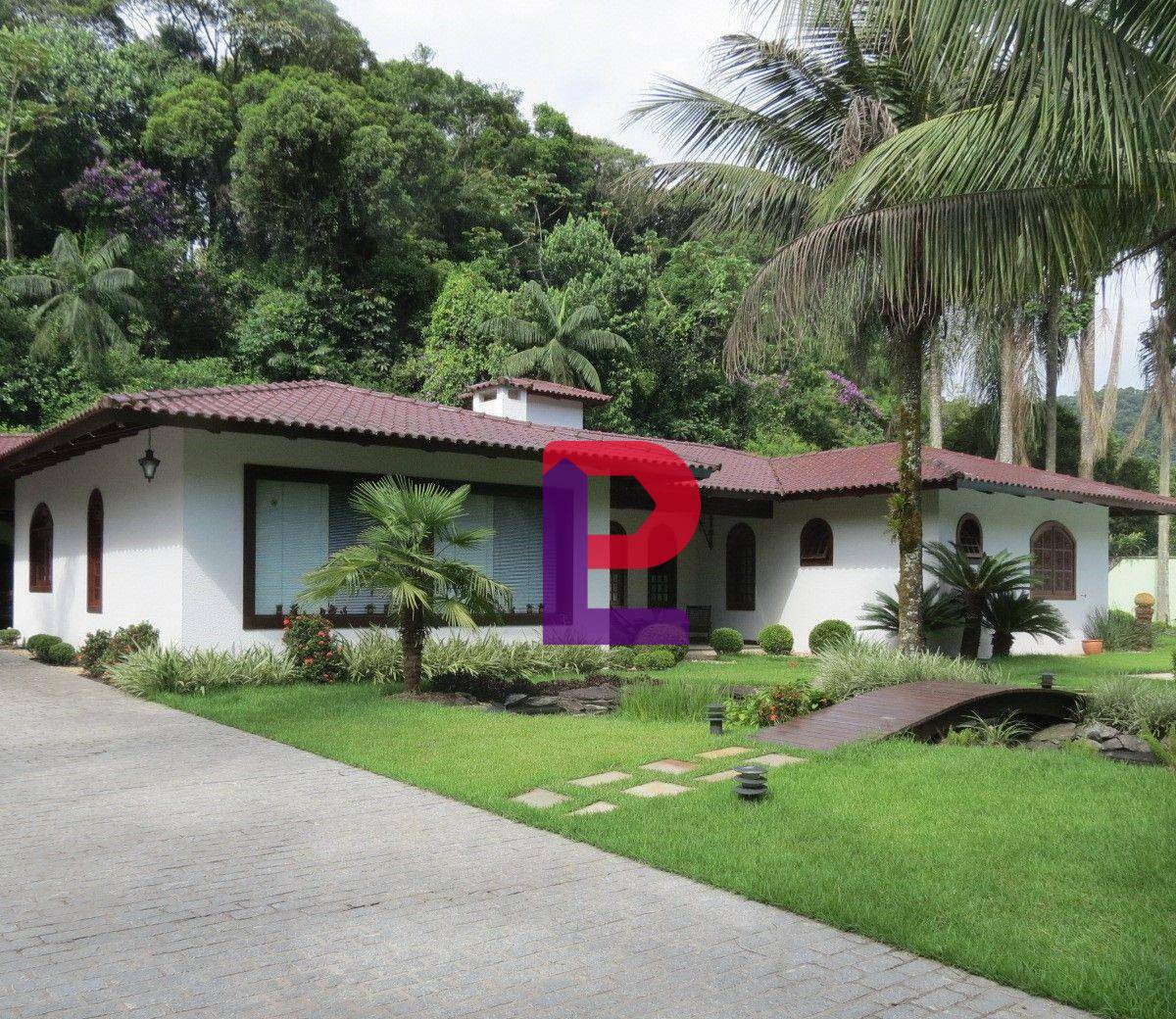 Casa à venda com 4 quartos, 282m² - Foto 8