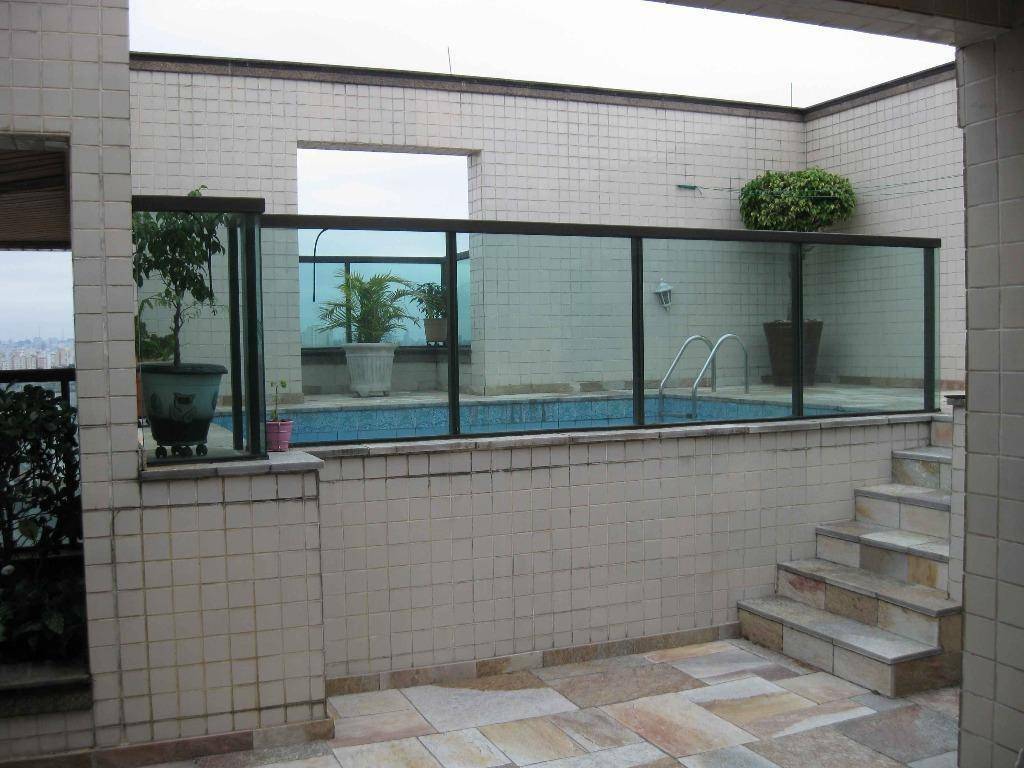 Cobertura à venda e aluguel com 3 quartos, 250m² - Foto 1