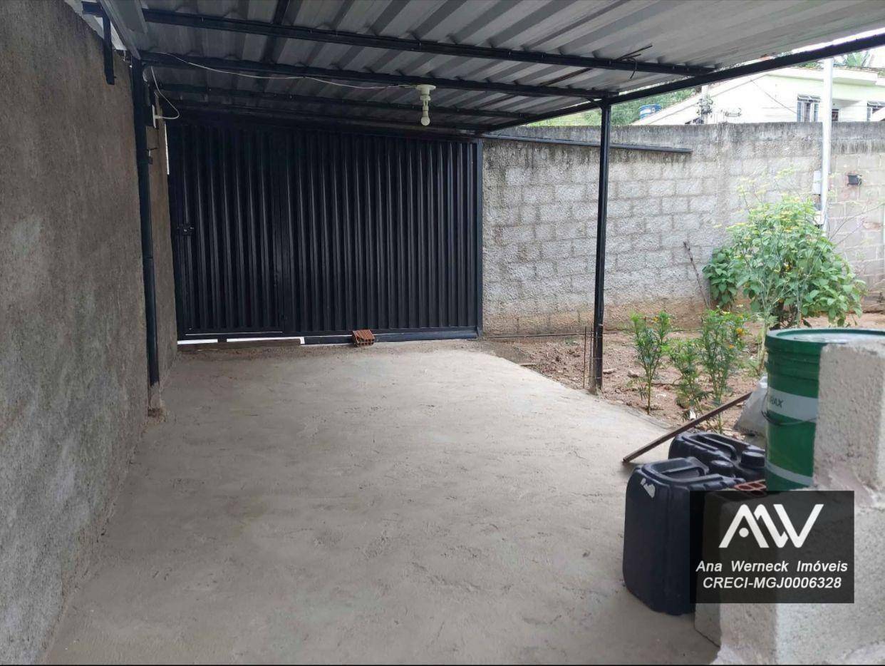 Casa à venda com 2 quartos, 72m² - Foto 2