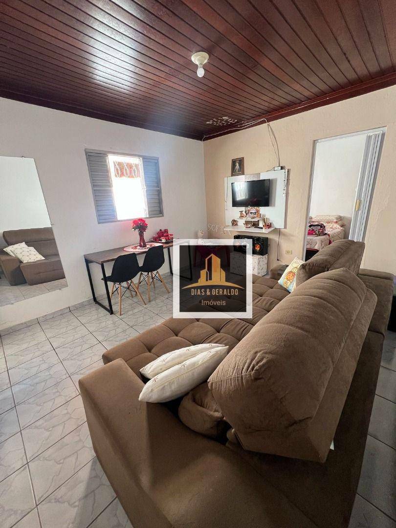 Casa à venda com 2 quartos, 87m² - Foto 2