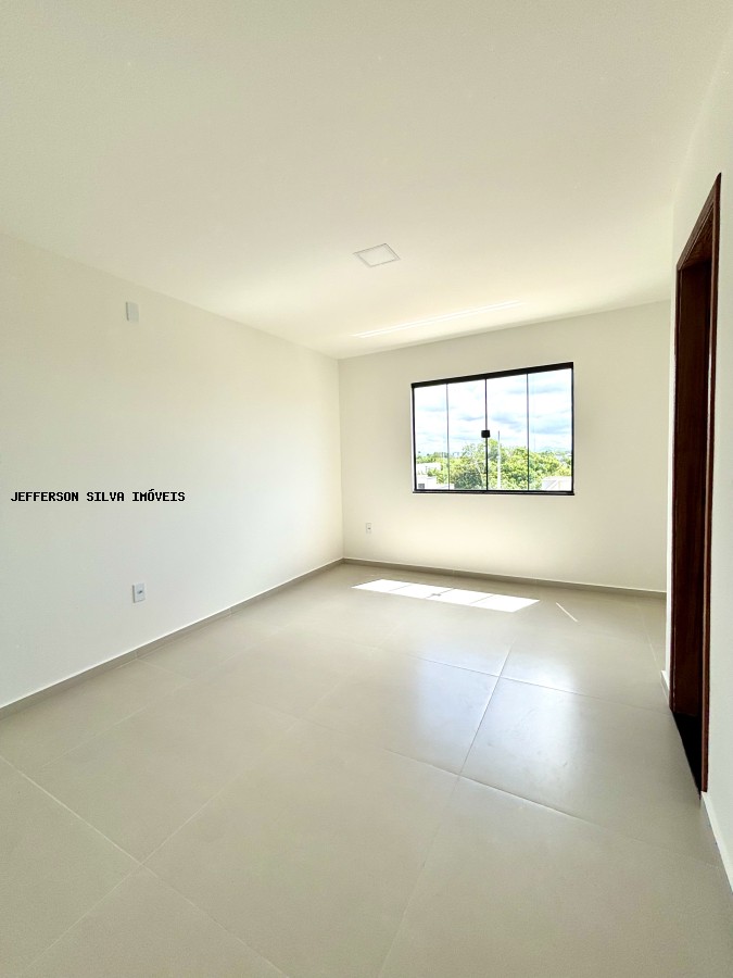 Casa à venda com 3 quartos, 82m² - Foto 13