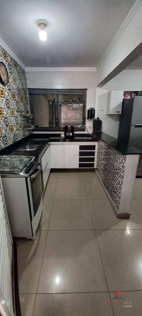 Casa à venda com 3 quartos, 79m² - Foto 10