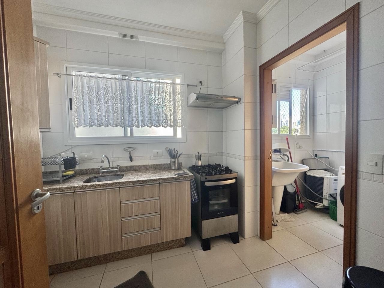 Apartamento à venda com 3 quartos, 58m² - Foto 2