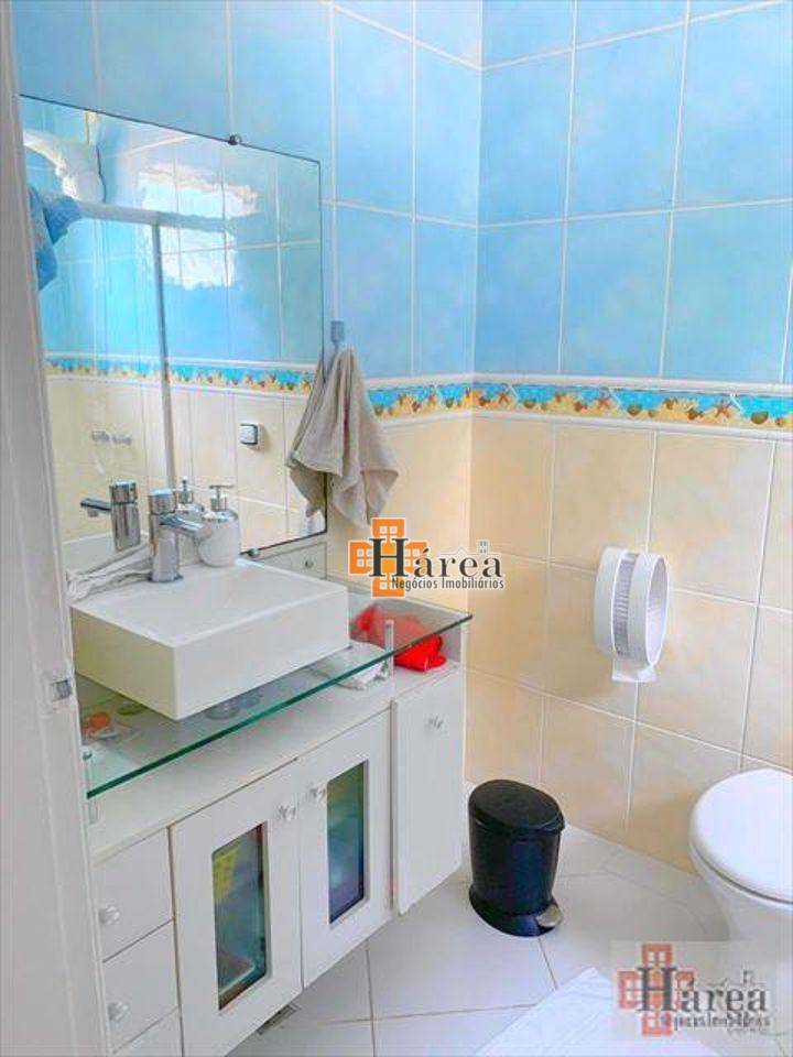 Casa para alugar com 3 quartos, 300m² - Foto 50