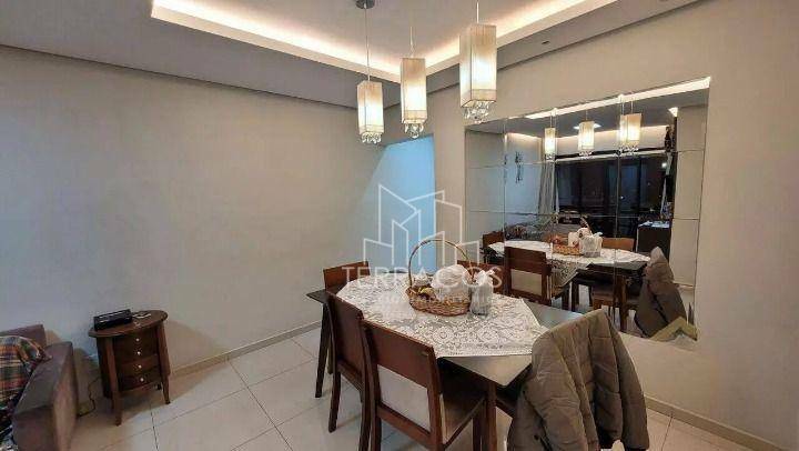 Apartamento para alugar com 3 quartos, 77m² - Foto 4