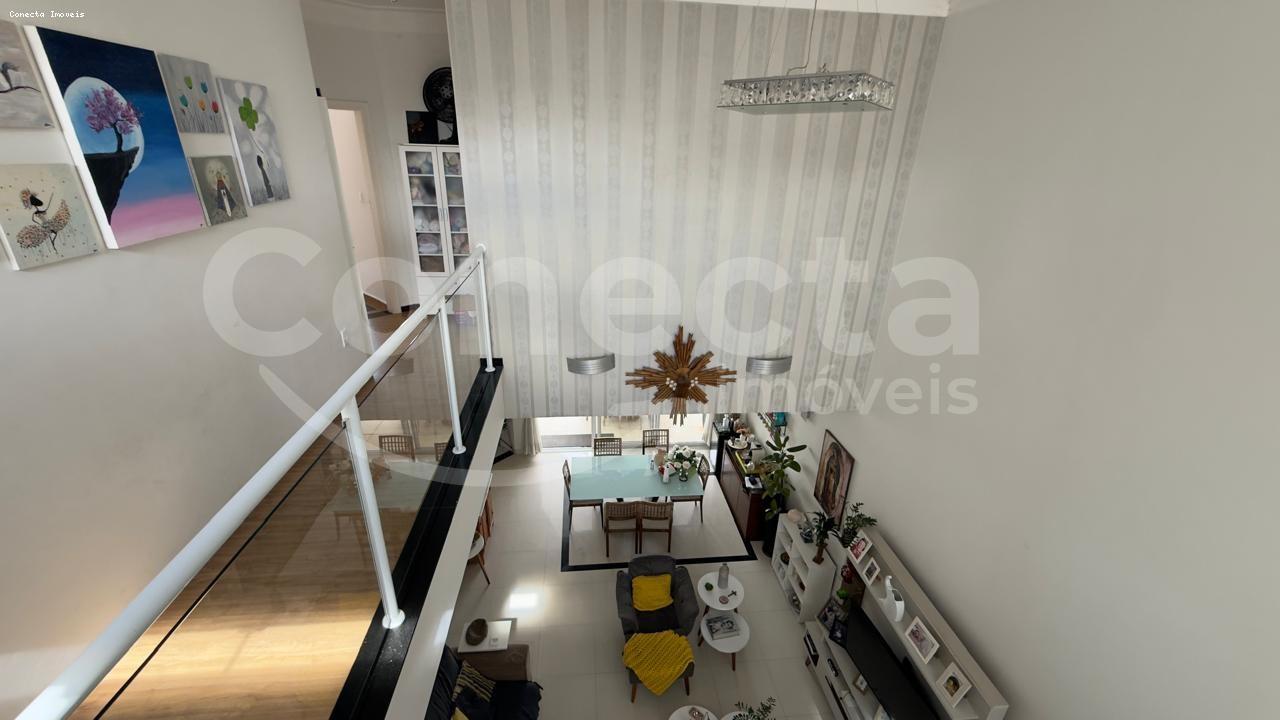 Casa de Condomínio à venda com 3 quartos, 228m² - Foto 35