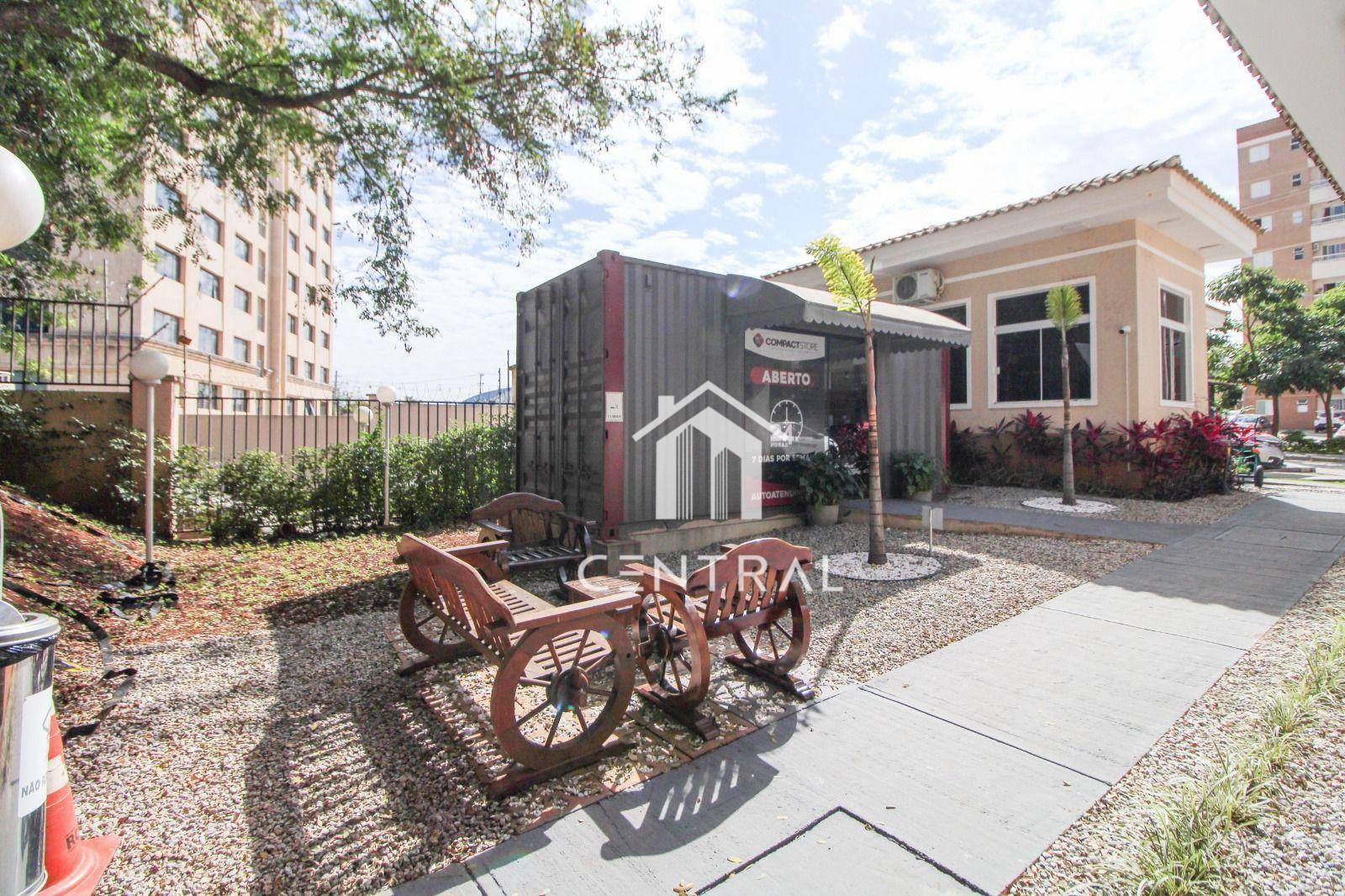 Apartamento à venda com 2 quartos, 64m² - Foto 31