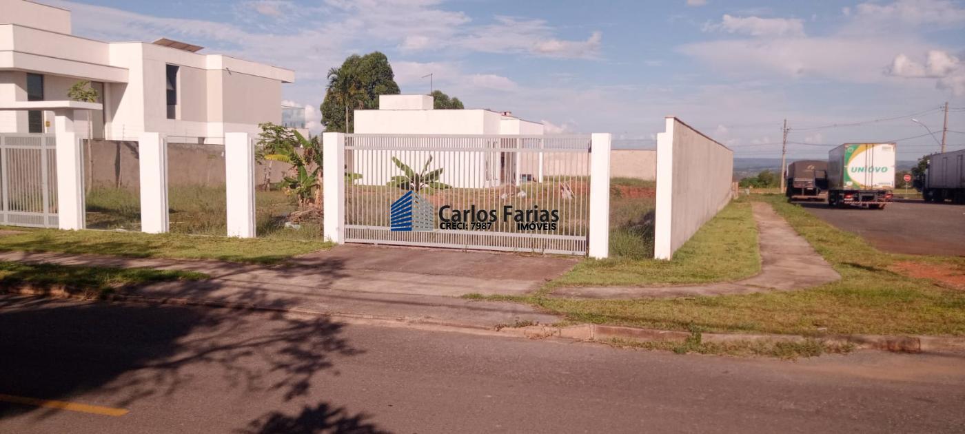 Casa à venda com 2 quartos, 80m² - Foto 1