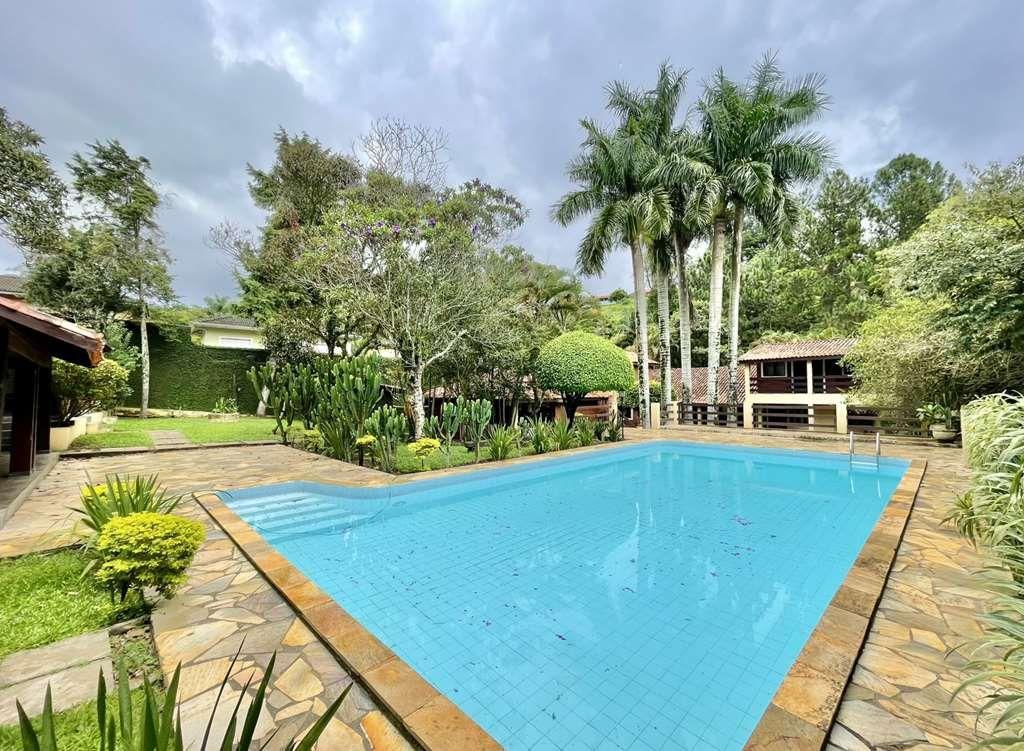 Casa à venda com 4 quartos, 428m² - Foto 1