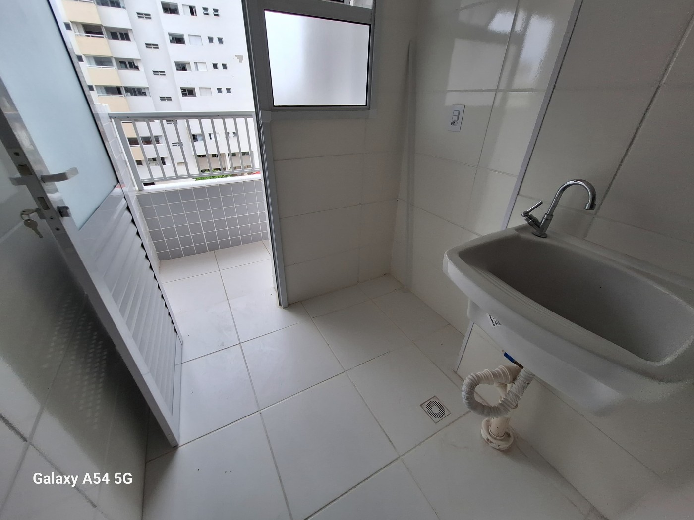 Apartamento para alugar com 2 quartos, 72m² - Foto 13