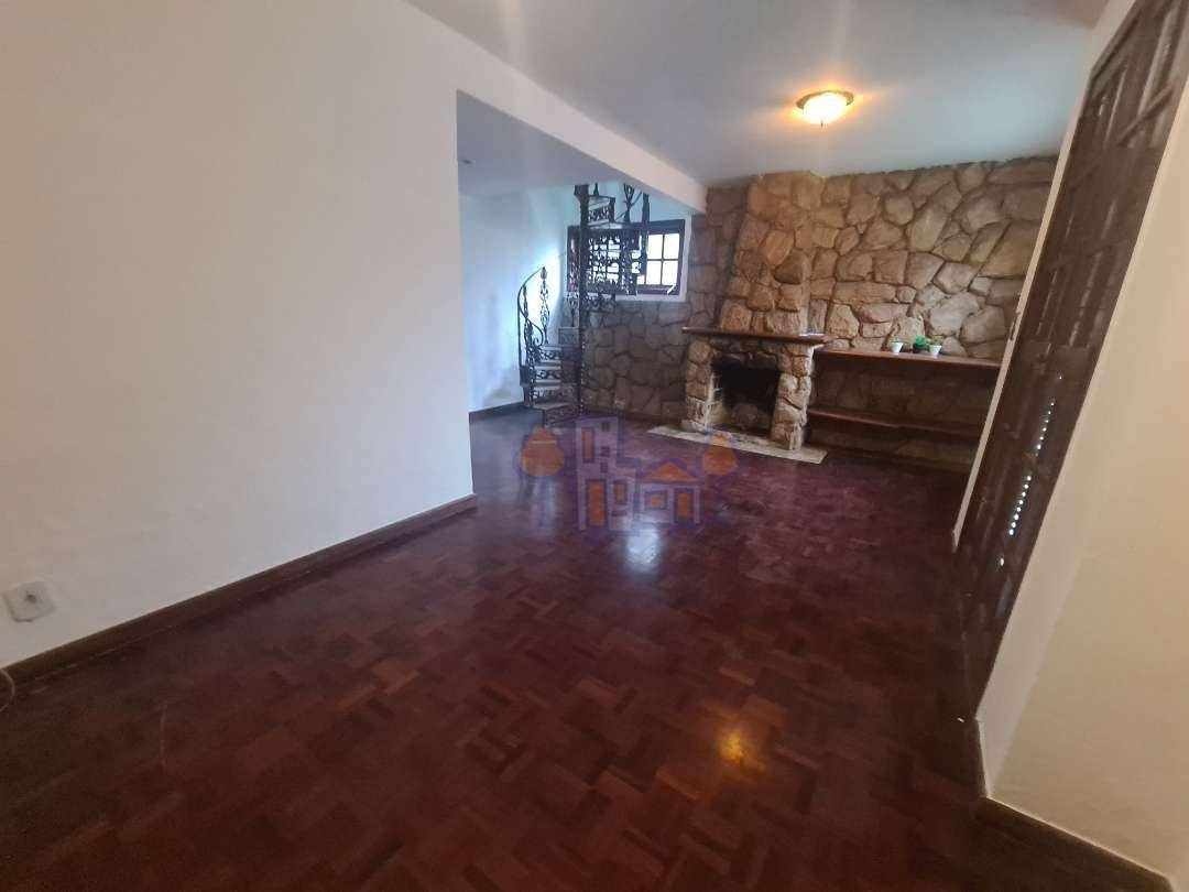 Casa de Condomínio para alugar com 3 quartos, 98m² - Foto 2