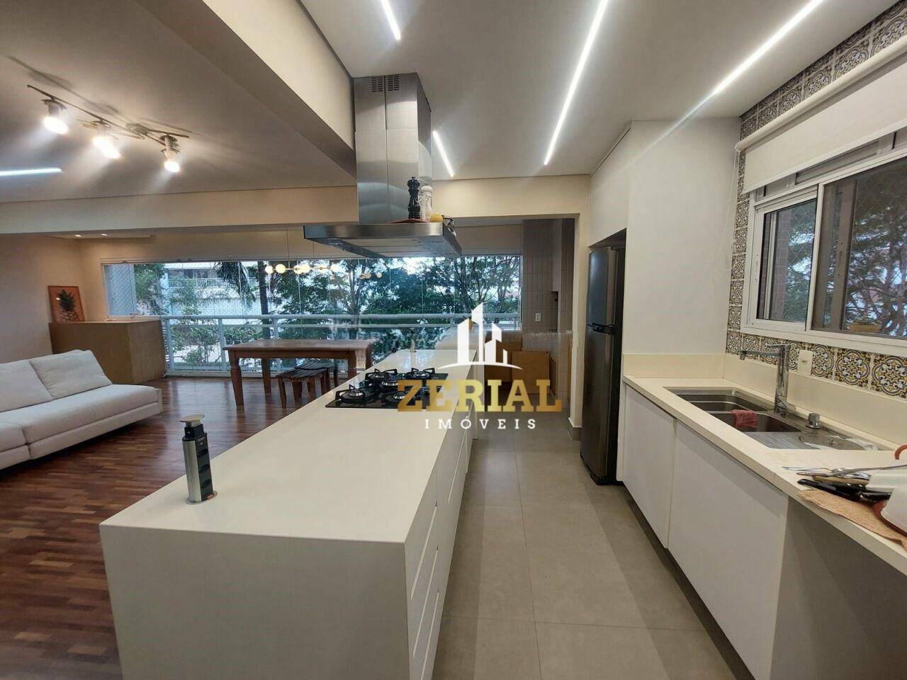 Apartamento para alugar com 3 quartos, 135m² - Foto 10