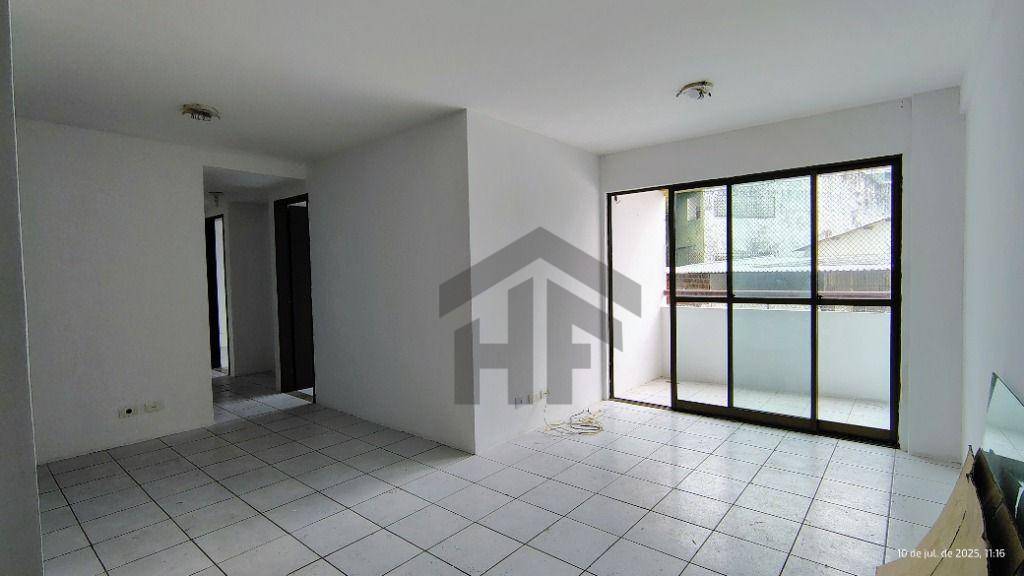 Apartamento à venda com 3 quartos, 75m² - Foto 7