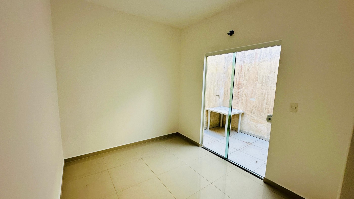 Casa à venda com 3 quartos, 78m² - Foto 10