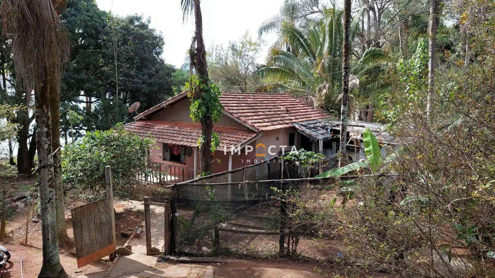 Chácara à venda com 3 quartos, 200m² - Foto 2