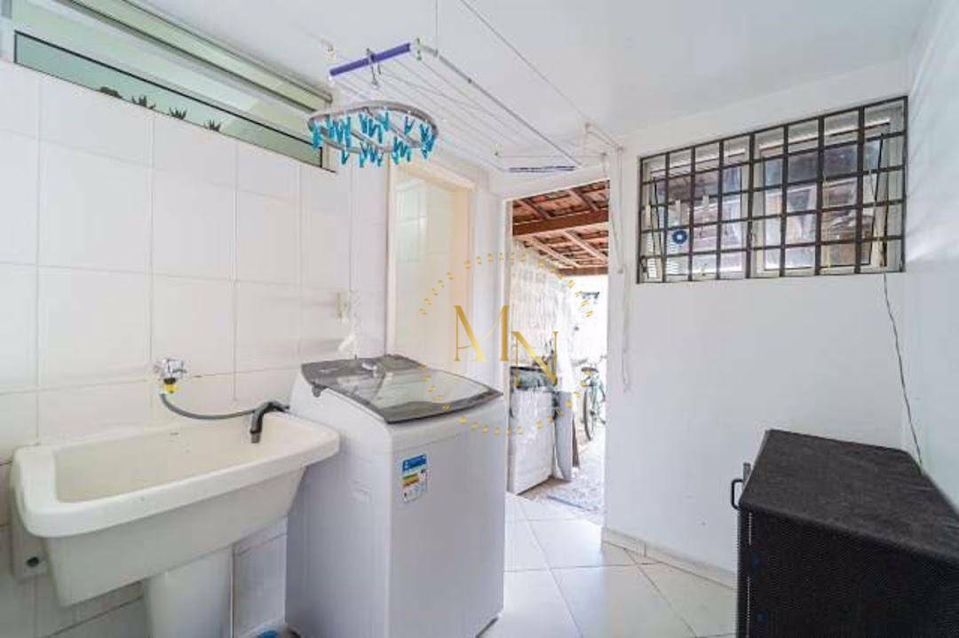 Casa à venda e aluguel com 4 quartos, 220m² - Foto 29