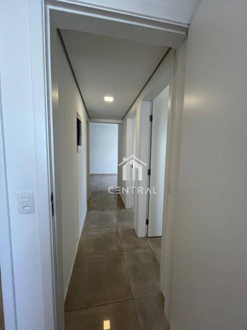 Apartamento para alugar com 3 quartos, 83m² - Foto 8