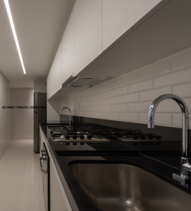 Cobertura à venda com 2 quartos, 237m² - Foto 8