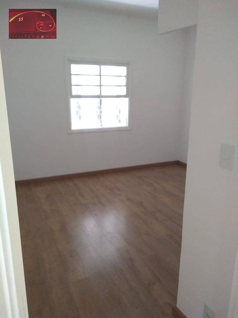 Casa à venda e aluguel com 7 quartos, 248m² - Foto 10