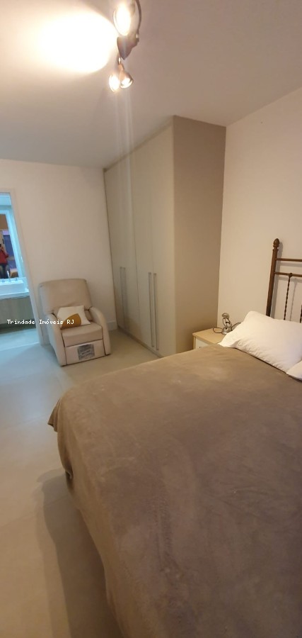 Apartamento à venda com 3 quartos, 107m² - Foto 13