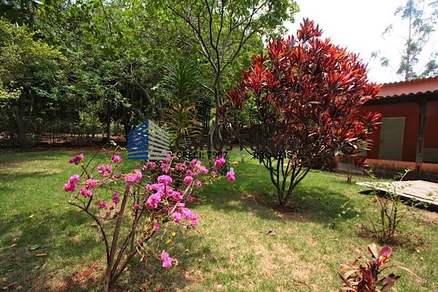 Chácara à venda com 3 quartos, 300m² - Foto 1
