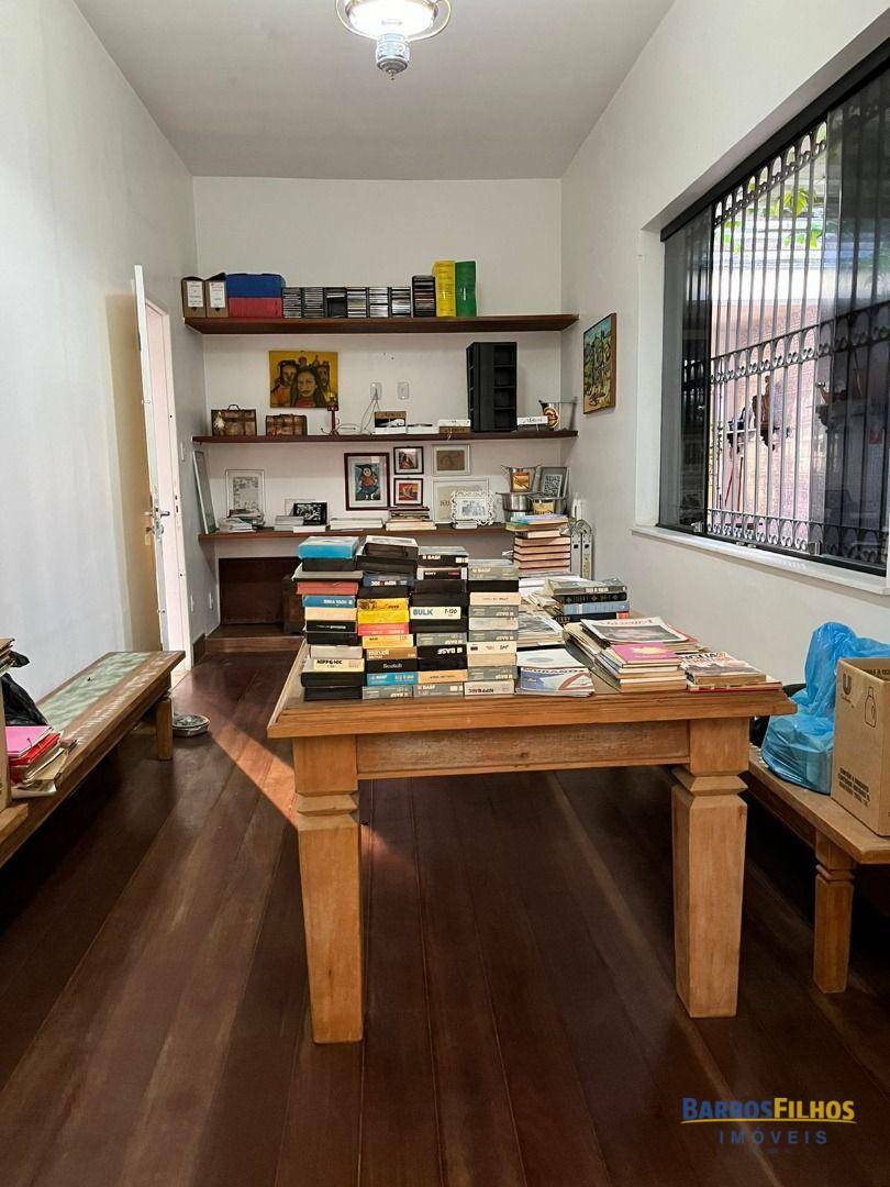 Casa à venda com 4 quartos, 450m² - Foto 6