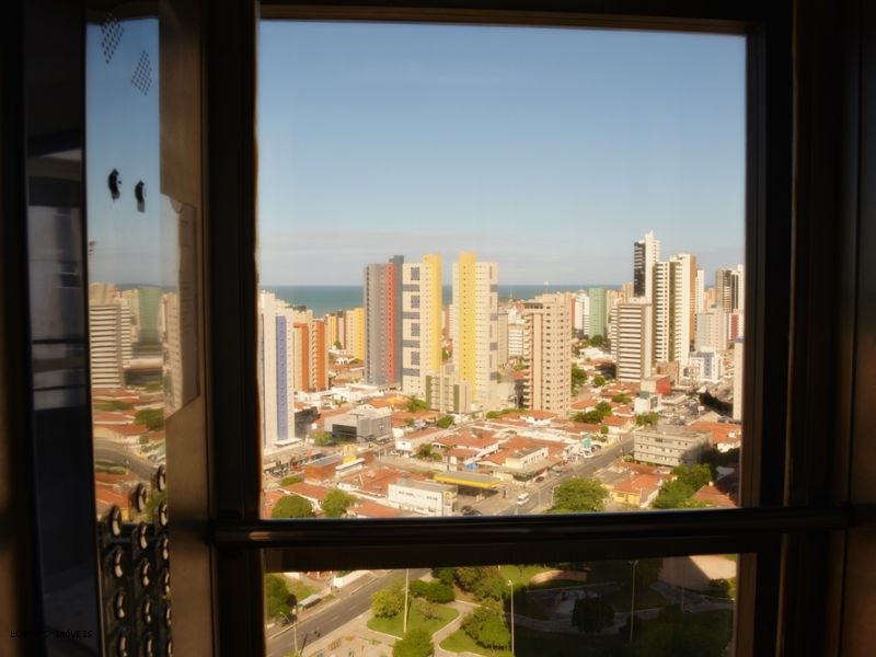 Apartamento à venda com 4 quartos, 165m² - Foto 32