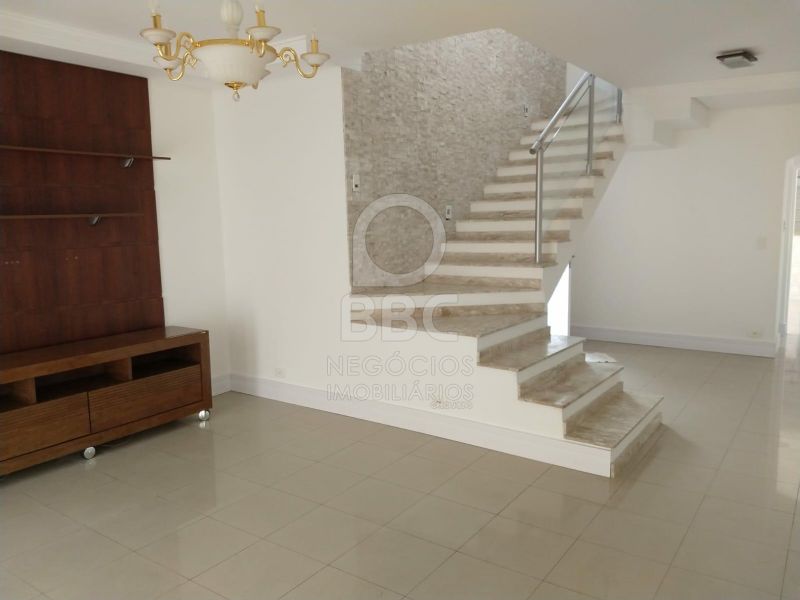 Sobrado para alugar com 2 quartos, 258m² - Foto 2