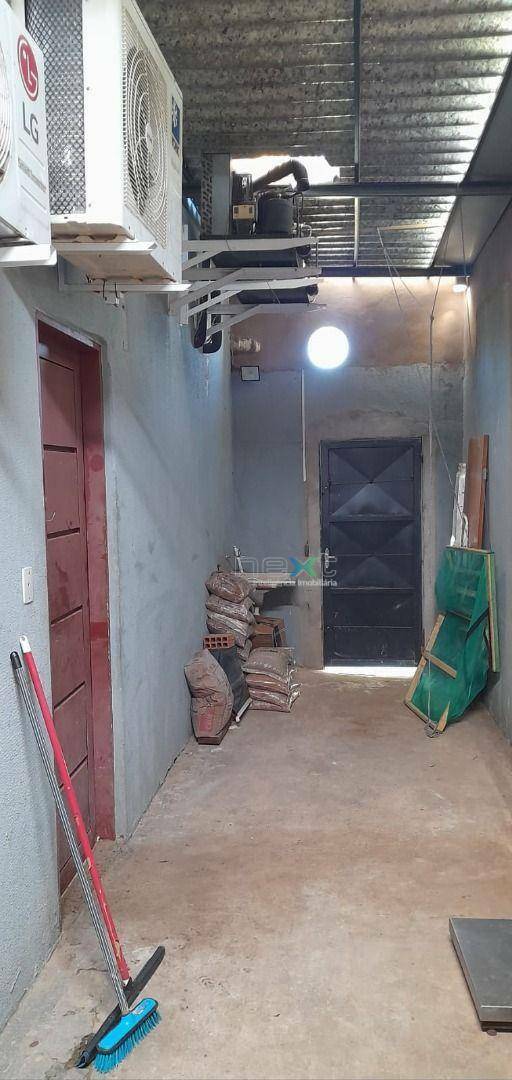 Prédio Inteiro à venda, 200m² - Foto 16