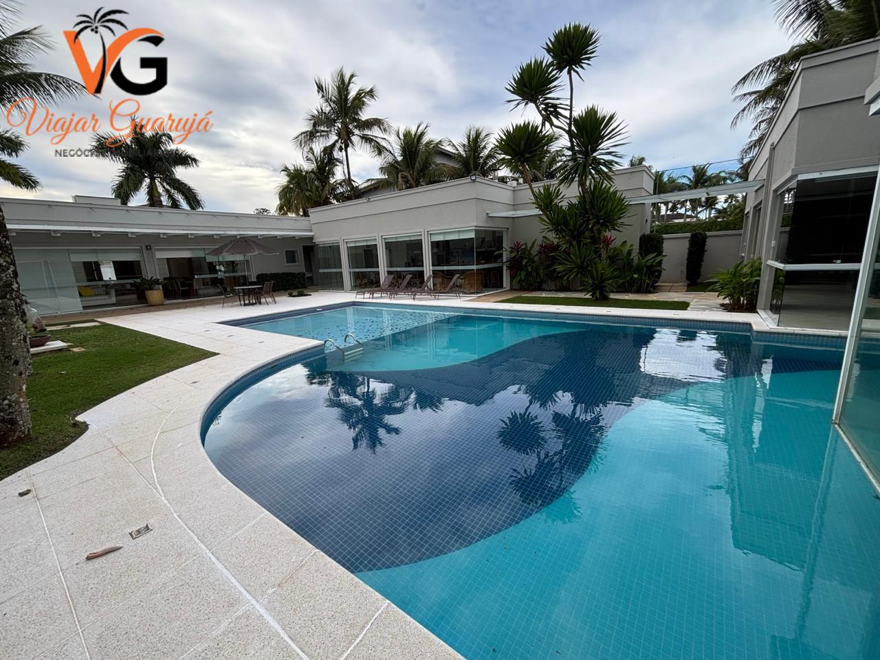 Casa à venda com 5 quartos, 310m² - Foto 32