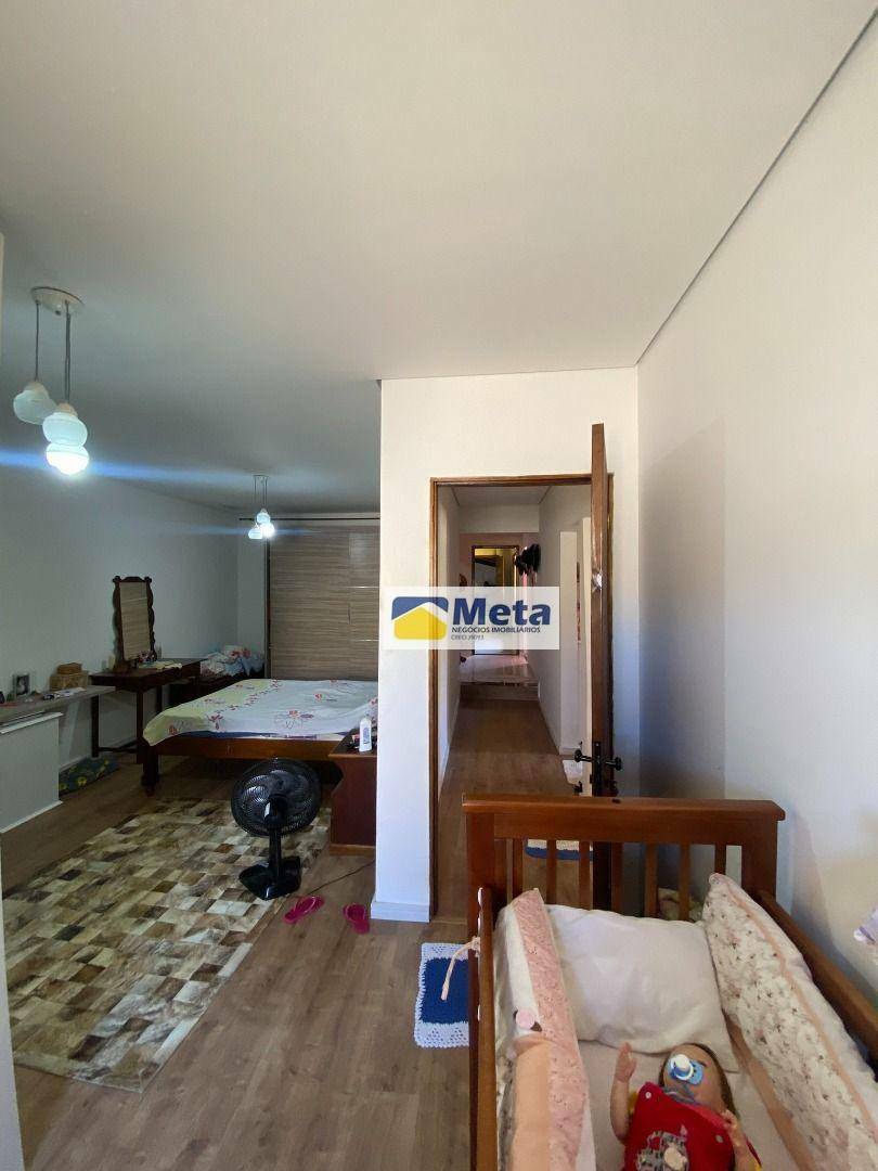 Chácara à venda com 4 quartos, 450m² - Foto 3