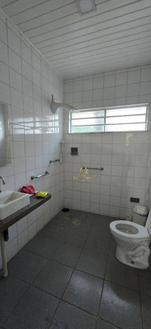 Casa para alugar com 1 quarto, 140m² - Foto 9