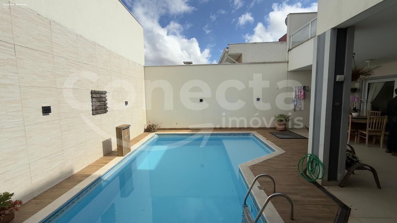 Casa de Condomínio à venda com 3 quartos, 228m² - Foto 5