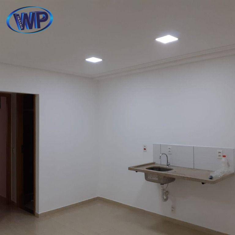 Apartamento à venda com 2 quartos, 45m² - Foto 3