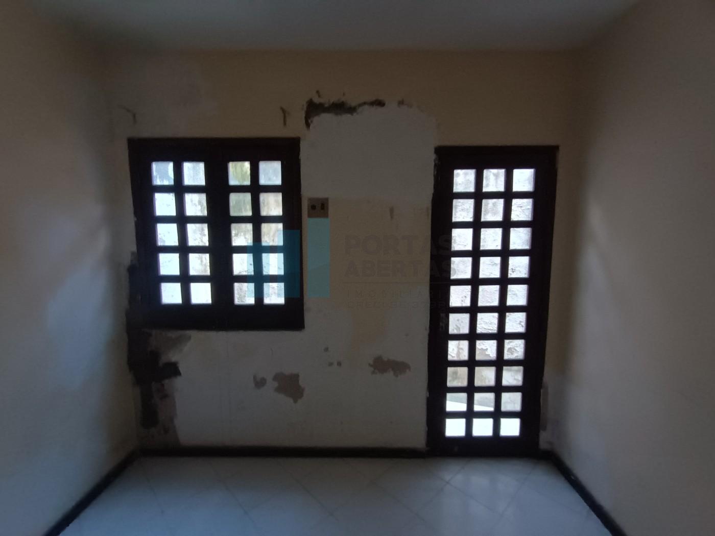 Casa à venda com 6 quartos, 247m² - Foto 19